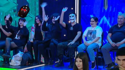 Los amigos de Ruth se acercaron a apoyarla (Captura: eltrece)