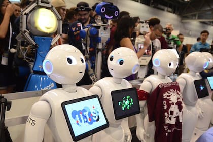 Los androides de entretenimiento no son competencia para los humanos: el problema son los brazos robotizados capaces de reemplazar cualquier fuerza de trabajo.