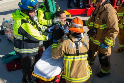 Los Ángeles envió personal a Venezuela para ayudar en las tareas de rescate