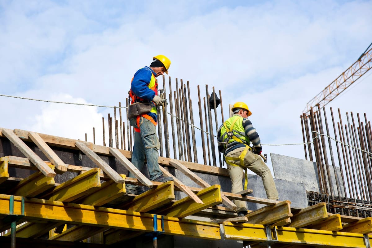 Los Ángeles estudia un aumento salarial para los trabajadores de construcción