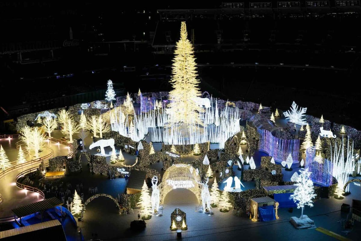 Los Ángeles tiene el laberinto navideño más grande del mundo (enchantchristmas)