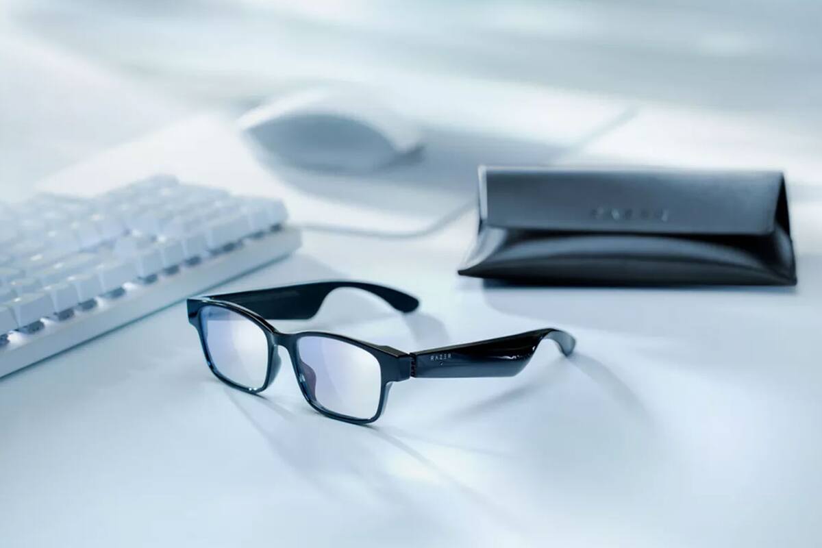 Los anteojos conectados de Razer ofrecen funciones de control remoto del smartphone con una interfaz táctil, y posee un sistema de audio inalámbrico true wireless