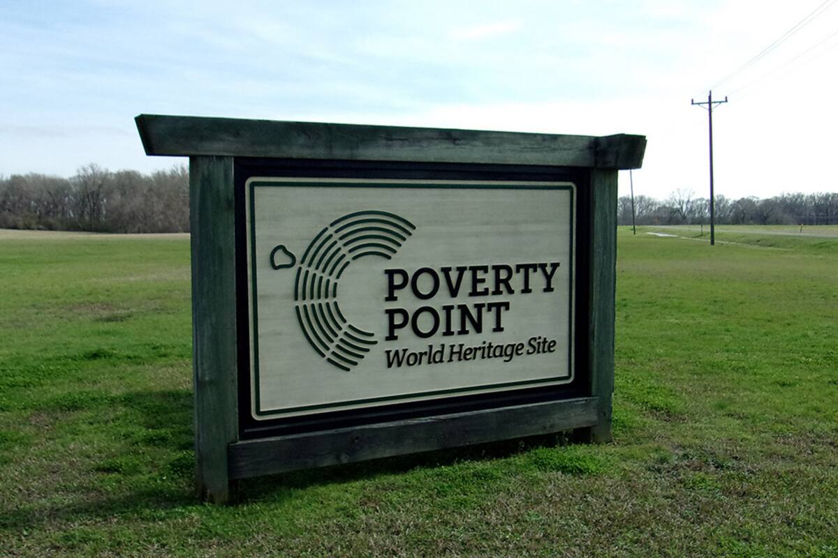 Los antropólogos de la Universidad de Washington en St. Louis creen que las enormes estructuras de tierra en Poverty Point se construyeron en cuestión de meses, posiblemente incluso semanas