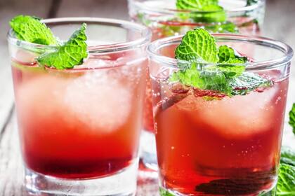 Los aperitivos buscan a los clientes de las cervezas