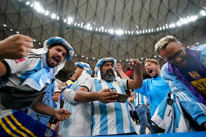 Los argentinos festejan la eliminación de Brasil