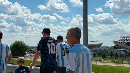 Los argentinos llegan al Arrowhead Stadium de Kansas