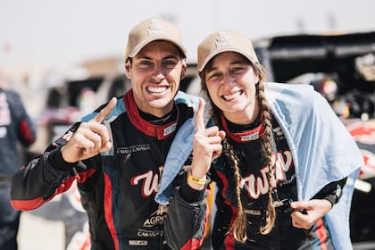 Los argentinos Nicolás Cavigliasso y Valentina Pertegarini hicieron historia ganando el Rally Dakar de 2025 en la clase Challenger