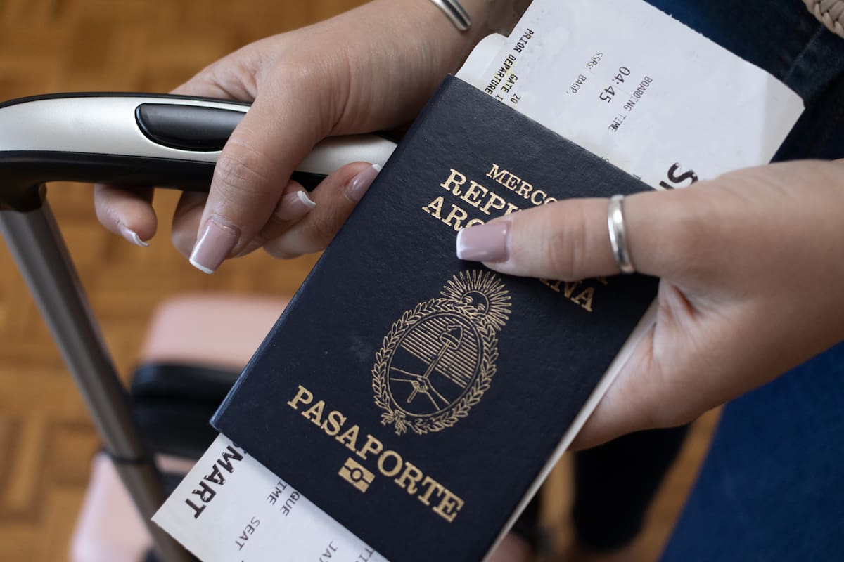 Los argentinos que residen en Estados Unidos podrán tramitar sus DNI y Pasaporte en Carolina del Norte durante noviembre (Pasaporte/Archivo)