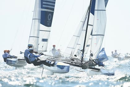Los argentinos Santiago Raul Lange y Cecilia Carranza Saroli competirán este sábado en la clase Nacra 17 mixto, regatas 7, 8 y 9