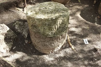 Los arqueólogos encontraron jeroglíficos e imágenes en el yacimiento, algunos de los cuales estaban desgastados por el paso del tiempo, pero por lo demás se conservaban intactos