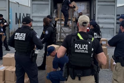 Los artículos imitaban marcas de lujo como Cartier, Gucci y Louis Vuitton