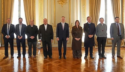 Los arzobispos Marcelo Colombo y Jorge García Cuerva, en un encuentro con el canciller Pablo Quirno,en mayo de 2026