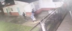 La Matanza: un grupo de ladrones irrumpió en la casa de una jubilada, la golpeó y le robó