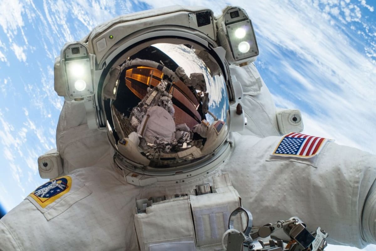 Los astronautas reconocen que los problemas aumentan a medida que la humanidad impulsa viajes cada vez más lejanos, como a la Luna o a Marte