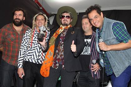 Los Auténticos Decadentes, otra banda premiada anoche