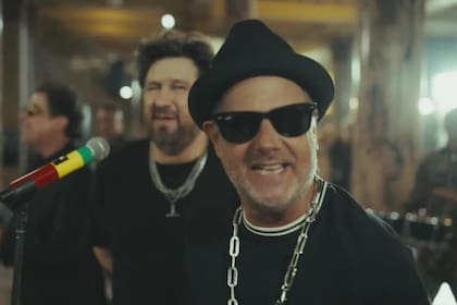 Los Auténticos Decadentes y Andrés Calamaro: adelanto de la nueva versión de "Costumbres Argentinas"