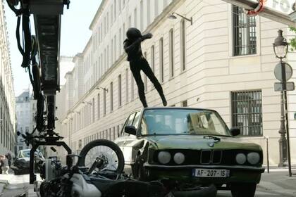 Los autos de las películas pasan procesos equivalentes a los de los actores que se maquillan