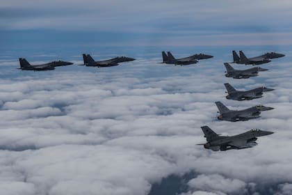 Los aviones de caza F-16