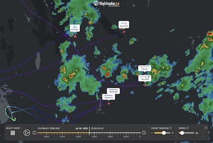 Los aviones esquivan la tormenta, al contrario del vuelo 56 de Delta
