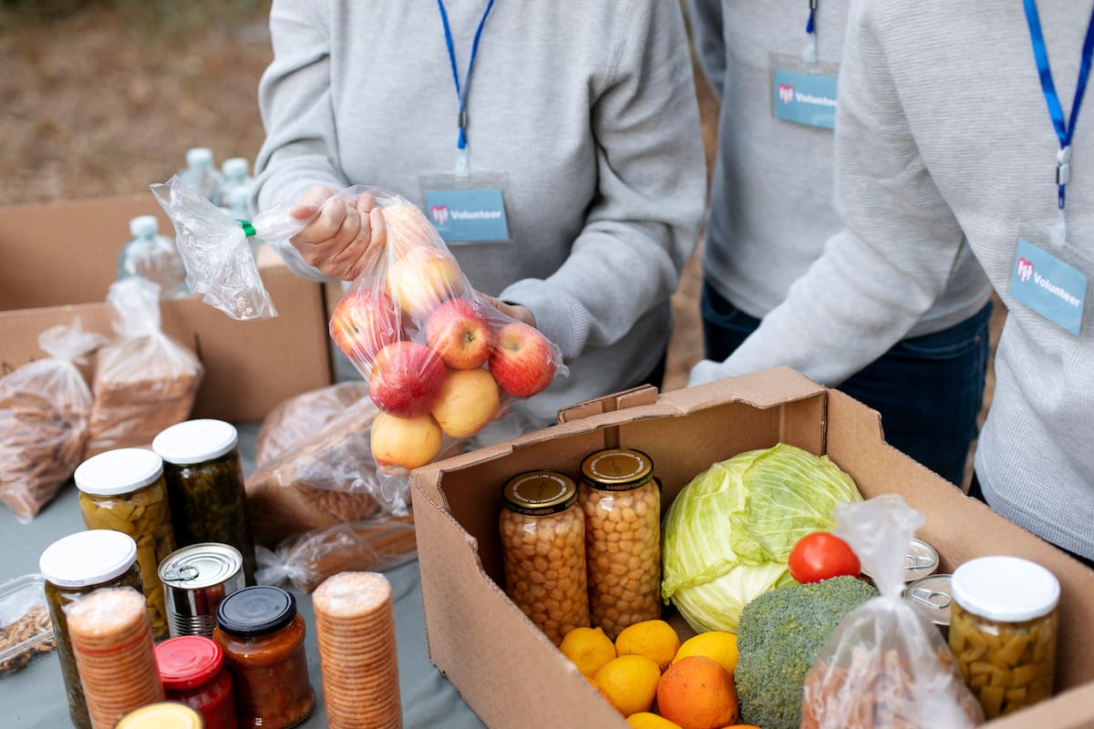 Los bancos de alimentos usarán redes comunitarias para sostener la asistencia