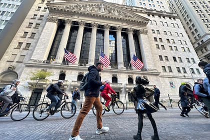 Los bancos de inversión norteamericanos esperan más detalles de los anuncios.