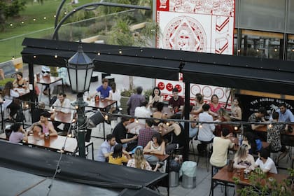 Los bares seguirán abiertos