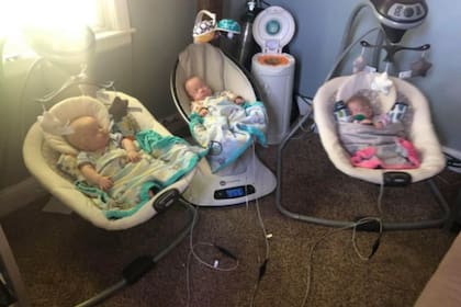 Los bebés estuvieron internados cuatro meses en neonatología. Fuente: Caters News Agency