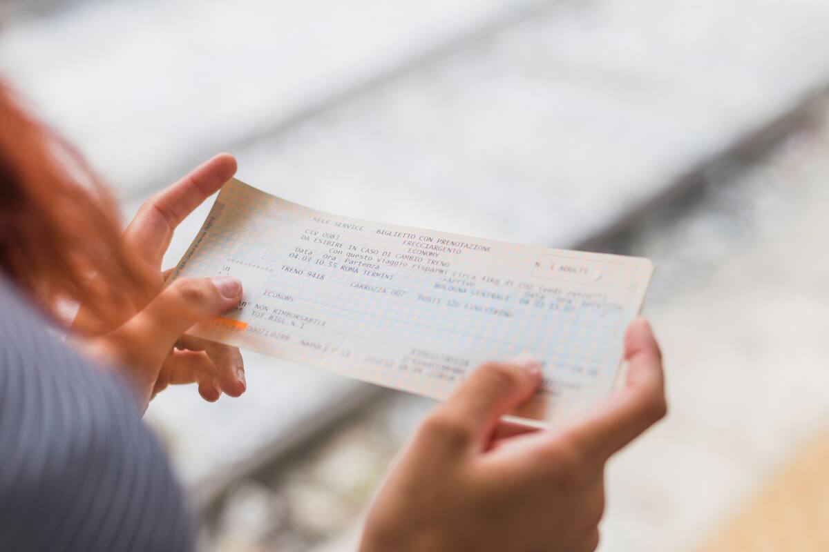 Los beneficiarios del DACA en 2026 no pueden aplicar a los créditos SBA, pero sí tienen otras opciones, como préstamos de Kiva, LiftFund o Grameen America