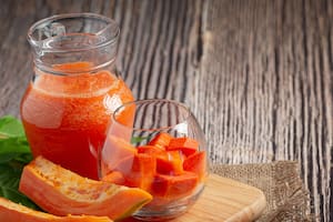 Los beneficios del agua de papaya con jengibre para la salud (Foto de carácter ilustrativo: Freepik)