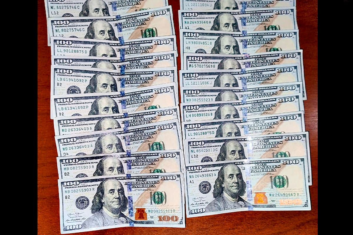 Los billetes que utilizaron los hombres eran falsos