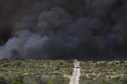 Los bomberos aún siguen trabajando en el lugar