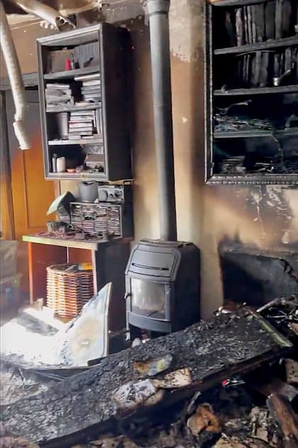 Los bomberos de Ávila lograron apagar el fuego.