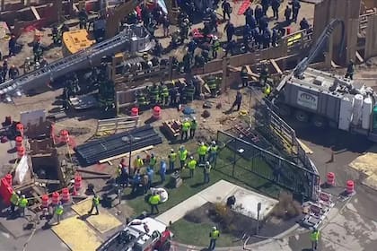 Los bomberos de Nueva York acudieron al llamado de emergencia en el Aeropuerto Internacional JFK