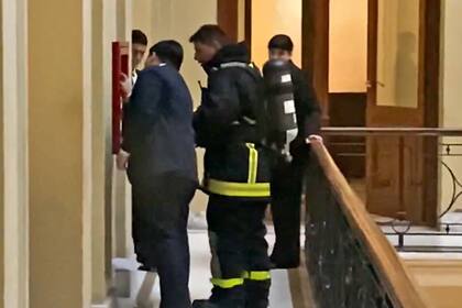 Los bomberos intervinieron en el primer piso de la Casa Rosada