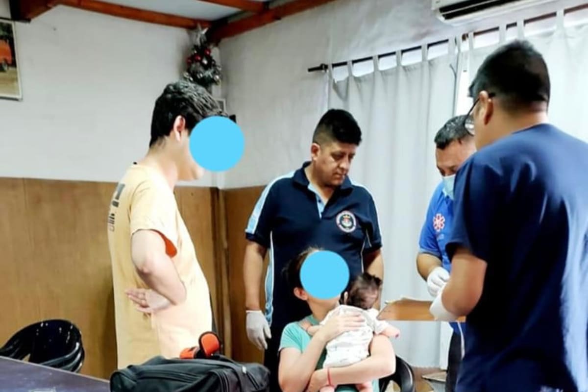 Los bomberos voluntarios de Claypole salvaron la vida de una beba este domingo (Gentileza Info Región)