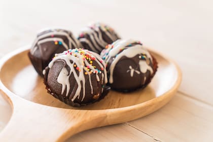 Los bombones de Oreo son un postre fácil y barato que podés replicar en cualquier momento (Fuente: Freepik)