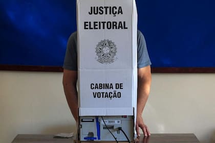 Los brasileños enfrentan opciones bien diferentes para el balotaje del 25 de octubre, en un clima de gran polarización