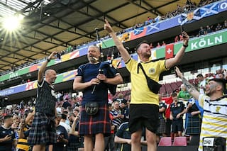 La revolución del Ejército Tartán: vuelve Escocia a los mundiales, con su pintoresca hinchada, gaitas y polleras