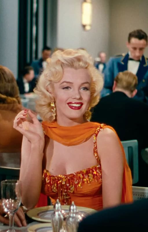 Los caballeros las prefieren rubias (Gentlemen Prefer Blondes), clásico protagonizado por Marilyn Monroe y estrenado en 1953