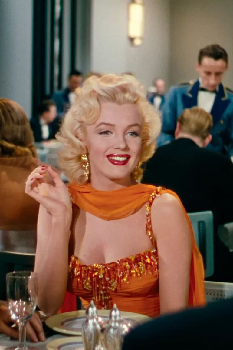 Los caballeros las prefieren rubias (Gentlemen Prefer Blondes), clásico protagonizado por Marilyn Monroe y estrenado en 1953