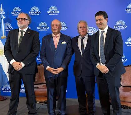 Los Cabrales y Abad