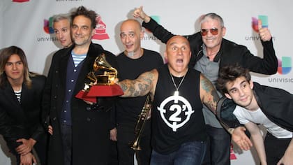 La formación actual de Los Fabulosos Cadillacs