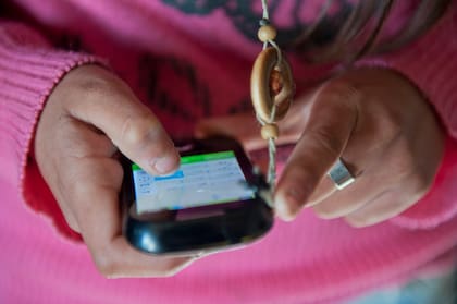 Los cajeros se contactan desde Whatsapp, Instagram o alguna otra plataforma y habilitan para empezar a apostar