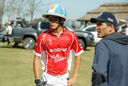 Los Cambiaso; aquí, durante el Abierto del Jockey Club, con la camiseta de Scone