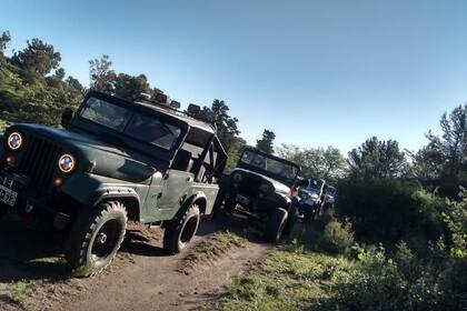 Los caminos serranos de Córdoba fueron escenario del sexto Encuentro de Jeep IKA