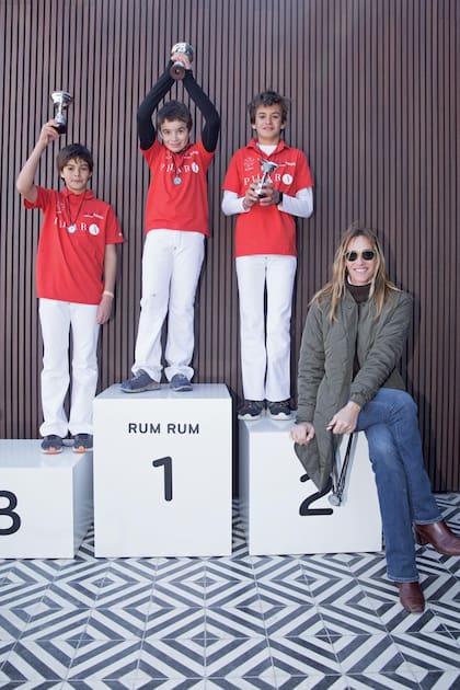 Los campeones del torneo, Segundo Avendaño, Tin Tin Mordkovich y Gaspar Nigoul, en el podio.