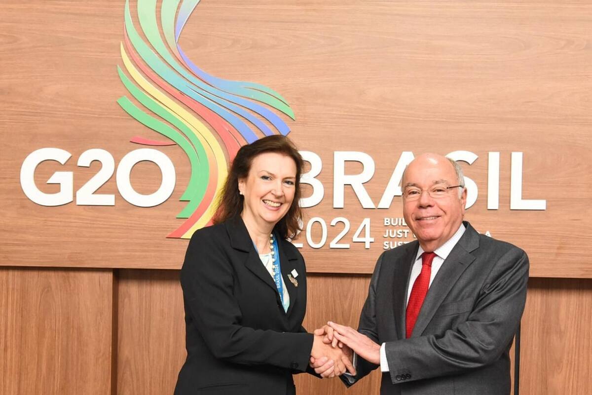 Los cancilleres Diana Mondino y Mauro Vieira, en un apartado de la cumbre del G20 en Brasil