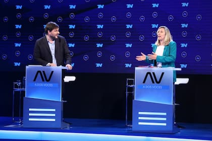 Los candidatos durante el debate porteño