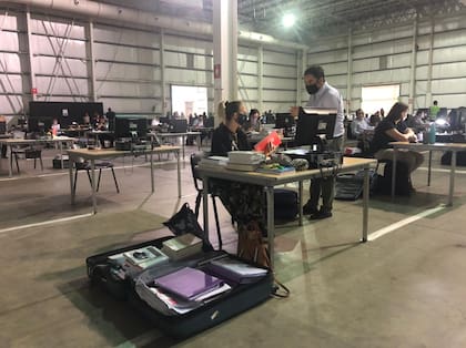 Los candidatos rinden el examen en el concurso para cubrir dos juzgados federales de Comodoro Py