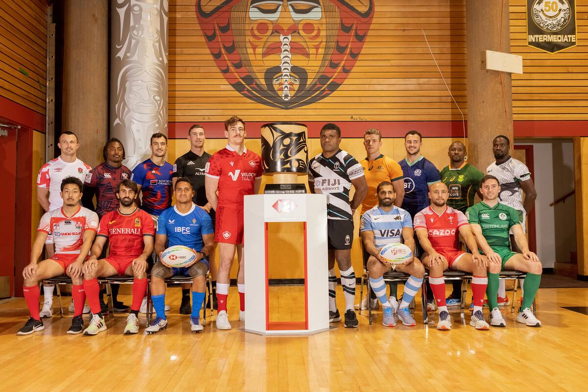 Los capitanes de los seleccionados que participarán en la etapa de Vancouver del Circuito Mundial de Seven; por la Argentina está el cordobés Gastón Revol.